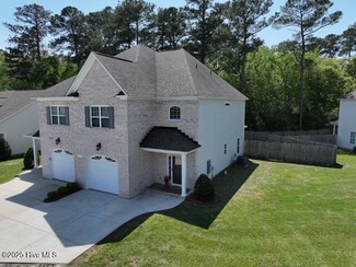 1640 Cambria Dr Unit B, Greenville, NC 27834