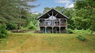 279 River Rd, Northville, NY 12134