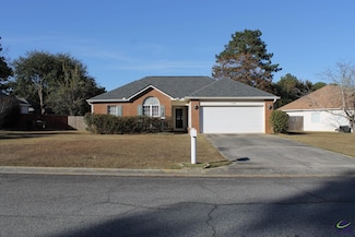 134 Castle Pines Dr, Bonaire, GA 31005