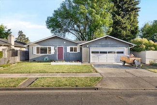 102 Dan Ave, Medford, OR 97501