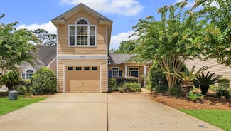 2708 Laurelwood Ln, Tallahassee, FL 32308