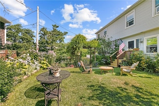 55 Homer St Unit B, Newport, RI 02840