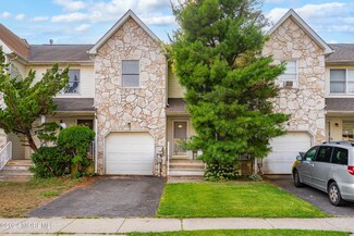 65 N Crest Place, Lakewood, NJ 08701