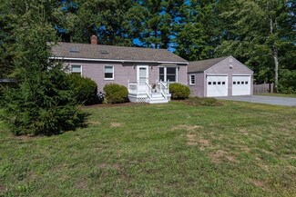 12 1st Ave, Pepperell, MA 01463