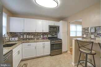 6224 Robin Hill Rd, Gwynn Oak, MD 21207