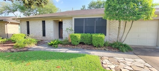 9922 Carlow Ln, La Porte, TX 77571