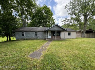 1095 Franklin Rd, Jamestown, TN 38556