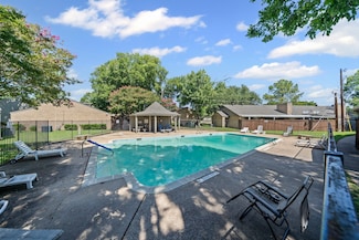 1803 Eastwood Ct, Grand Prairie, TX 75050