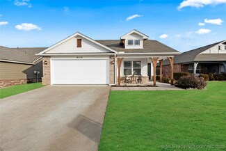 4119 W 105th St S, Jenks, OK 74037