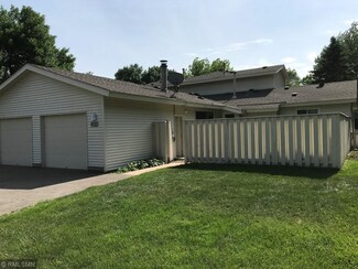 1074 Carmel Ct, Saint Paul, MN 55126
