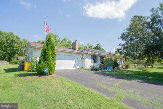 160 Baron Dr, Martinsburg, WV 25405
