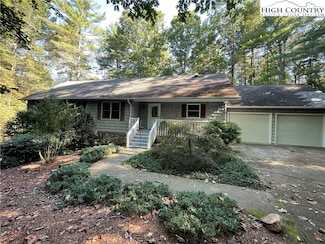 2766 Pheasant Run St, Lenoir, NC 28645