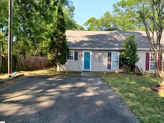 315 Farnsworth Rd, Spartanburg, SC 29301