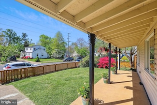 3246 Blundell Rd, Falls Church, VA 22042