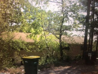1701 Sanford Dr, Little Rock, AR 72227