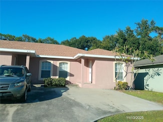 949 Fox Lake Dr, Lakeland, FL 33809