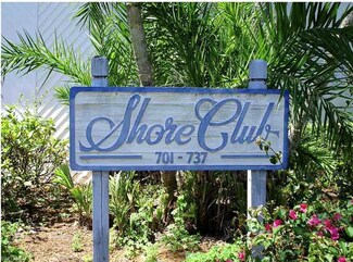 707 Neapolitan Way Unit 707, Naples, FL 34103