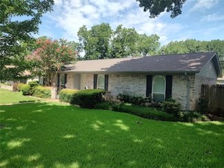 3817 Crestpark Dr, Dallas, TX 75244