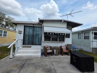 37625 Florence Ave, Zephyrhills, FL 33541