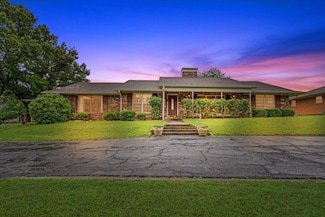 2710 W Houston St, Sherman, TX 75092