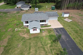 6111 Magnolia Dr, Wisconsin Rapids, WI 54494