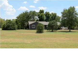 32501 W 23rd St S, Garden Plain, KS 67050