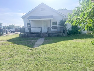 914 S Ninnescah St, Pratt, KS 67124