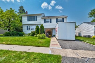 137 Abbe Ln, Clifton, NJ 07013