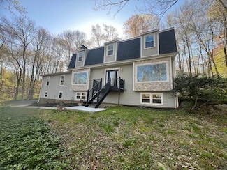 21 Field Rock Rd, Monroe, CT 06468