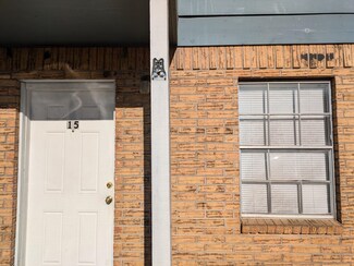750 S 3rd St Unit Apartment 15, Silsbee, TX 77656