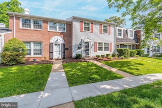 1750 Woodridge Ct, Crofton, MD 21114