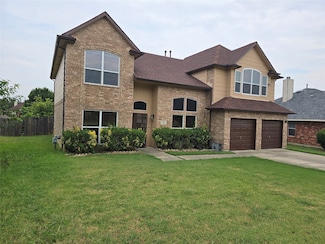 1910 Roselle Ct, Arlington, TX 76018