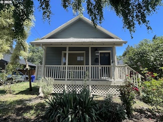 9511 N Ivanhoe St, Portland, OR 97203