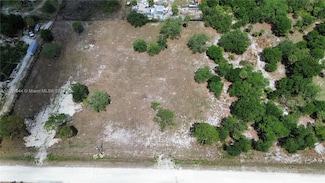 135 & 145 S Kennel St, Montura, FL 33440