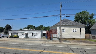 741 Main Rd, Tiverton, RI 02878