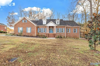 1504 Magnolia Dr NW, Hartselle, AL 35640