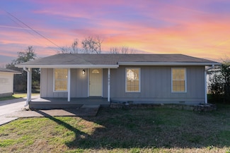 3883 Crouch Dr, Nashville, TN 37207