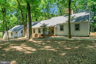 15 Dale Dr, Voorhees, NJ 08043