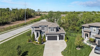 408 SE Weiss Cir, Lee's Summit, MO 64063