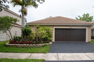 216 E Bayridge Dr, Weston, FL 33326