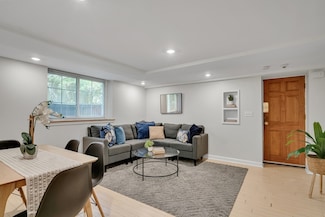10 Shepard St Unit 2, Cambridge, MA 02138