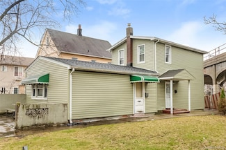 6 Gipson St, Far Rockaway, NY 11691