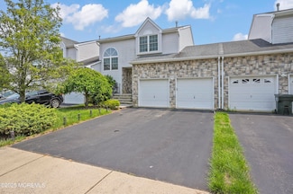 23 Woodpecker Way, Marlboro, NJ 07746