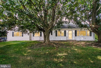 149 W Hanover St, Biglerville, PA 17307