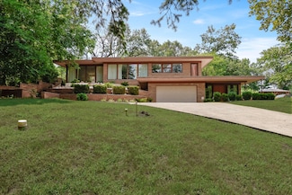 1429 W Lincoln Hwy, Schererville, IN 46375