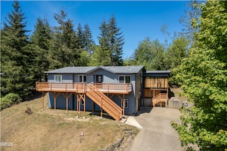 620 NE Ridge Dr, Toledo, OR 97391