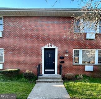 107 Orchard Ave, East Windsor, NJ 08520