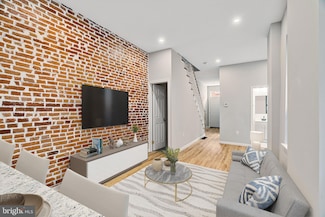1718 Edgley St, Philadelphia, PA 19121