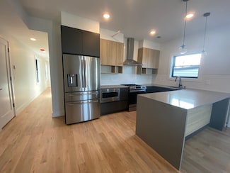 41 Thorne St Unit 4, Jersey City, NJ 07307