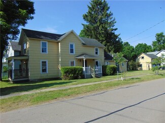 41 Warden St, Bath, NY 14810